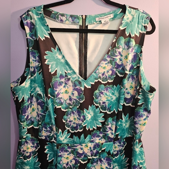 Like New Modamix Lined Floral Dress Size 18W Black, Green, Purple - Picture 4 of 9